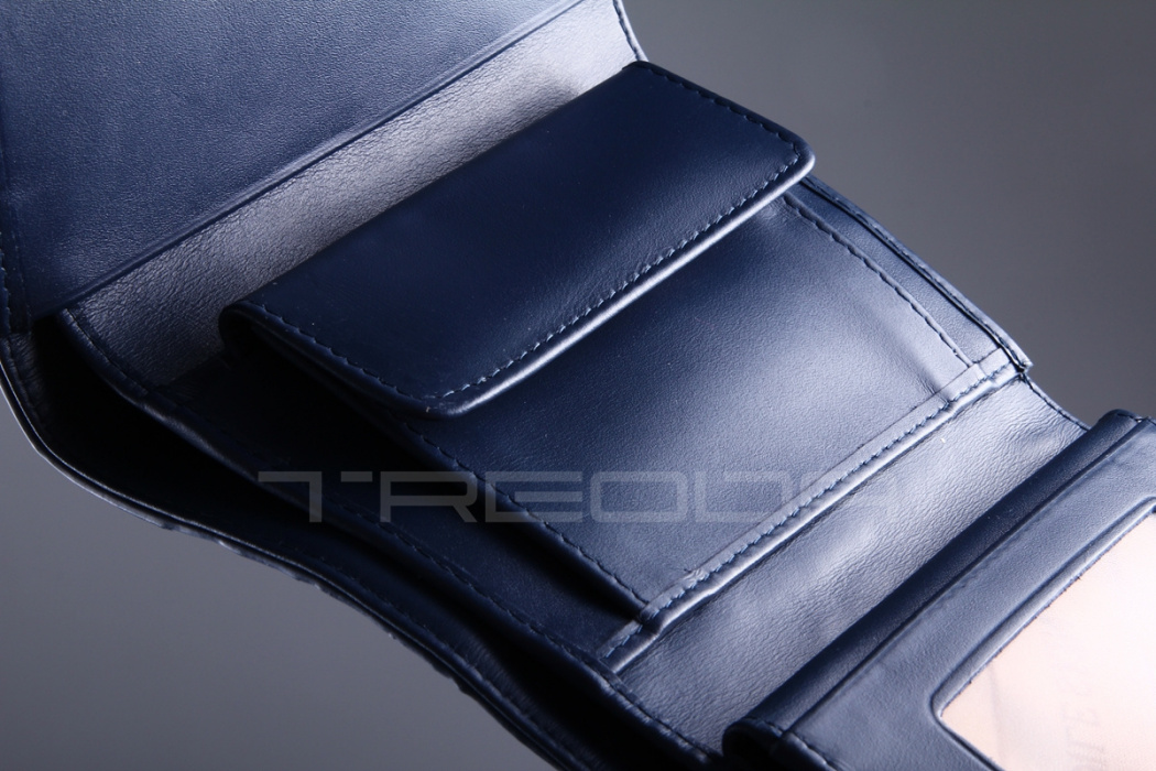 Кошелек из кожи крокодила
