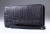 Кошелек-клатч из кожи крокодила на одной молнии Кошелек-клатч из кожи крокодила на одной молнии
